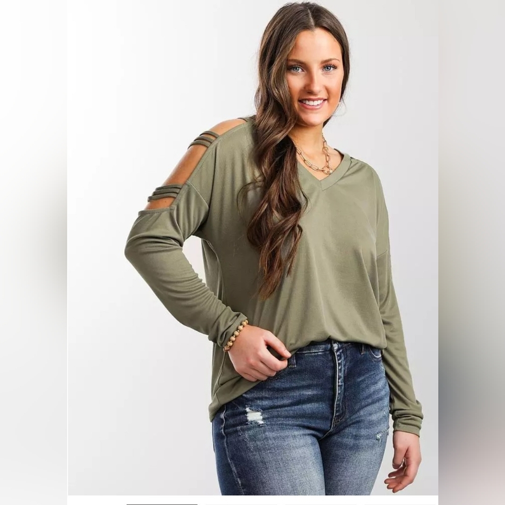 BKE Olive Green Women's Cold Shoulder Top size small